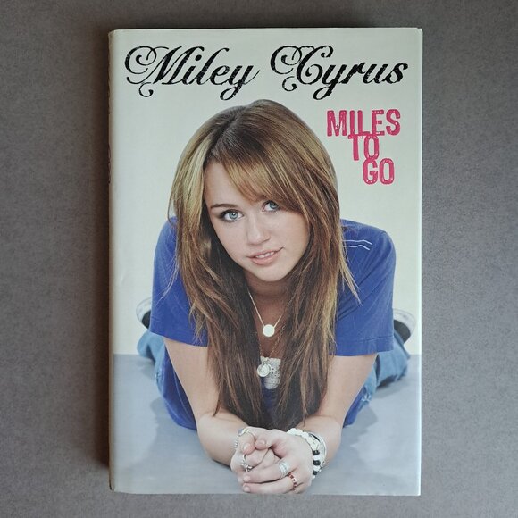 SIGNED Miles to Go by Miley Cyrus USED Book AUTOGRAPHED (Pop Music) PM - Picture 1 of 5